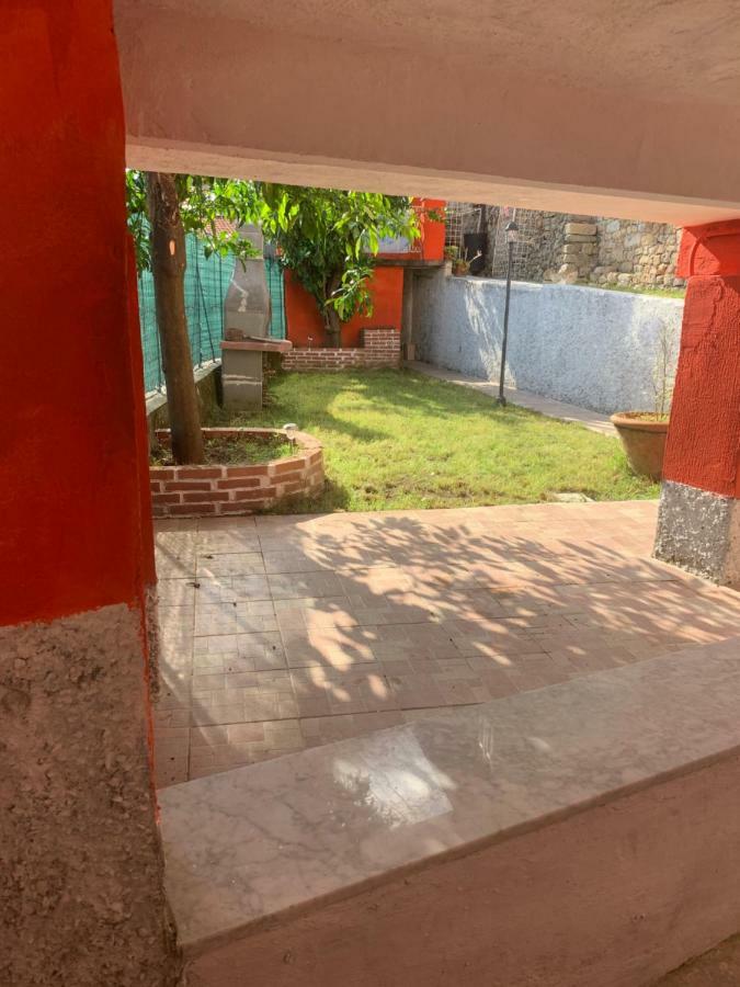 Villa Red House Tivegna Esterno foto